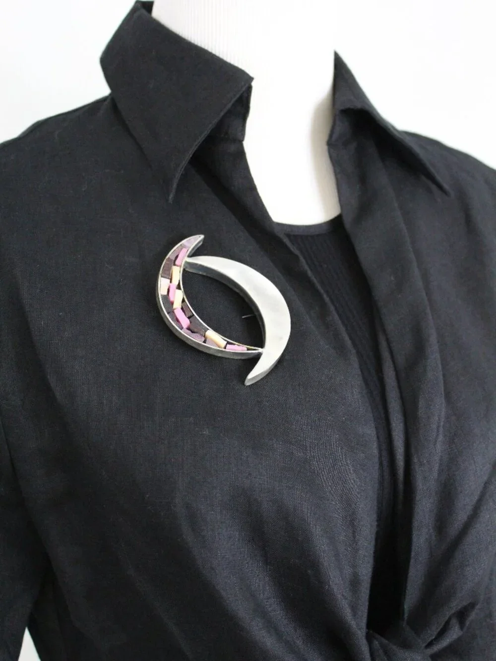 Vintage Modernist Crescent Brooch Abstract Silver Tone‎ Pink Inlay Art Pin 3”
